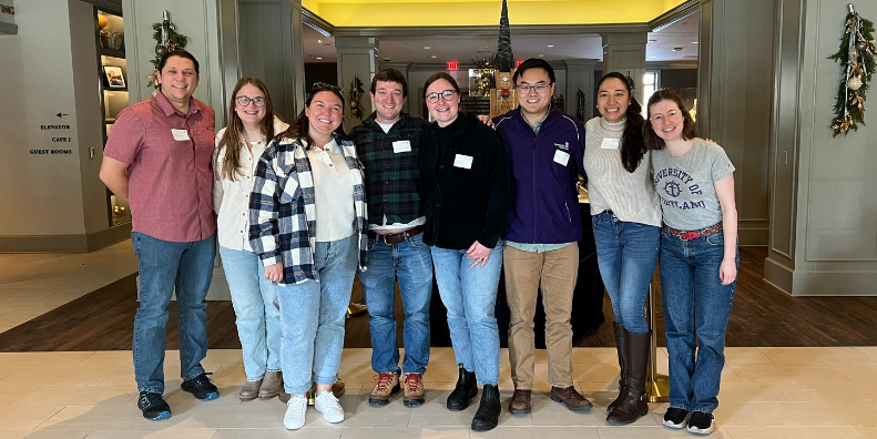 alumni gathered for a group photo
