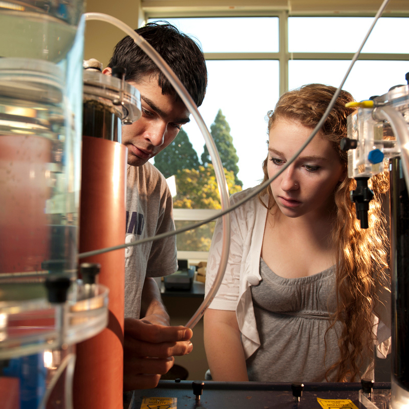 Shiley School of Engineering students