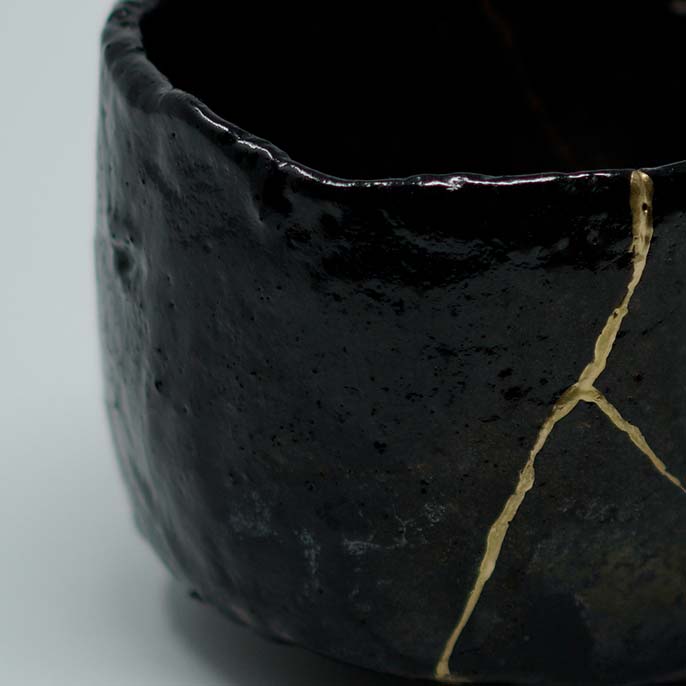 Artwork: Black KintsugiIso