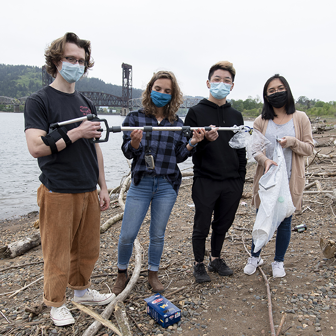 Shiley School of Engineering students