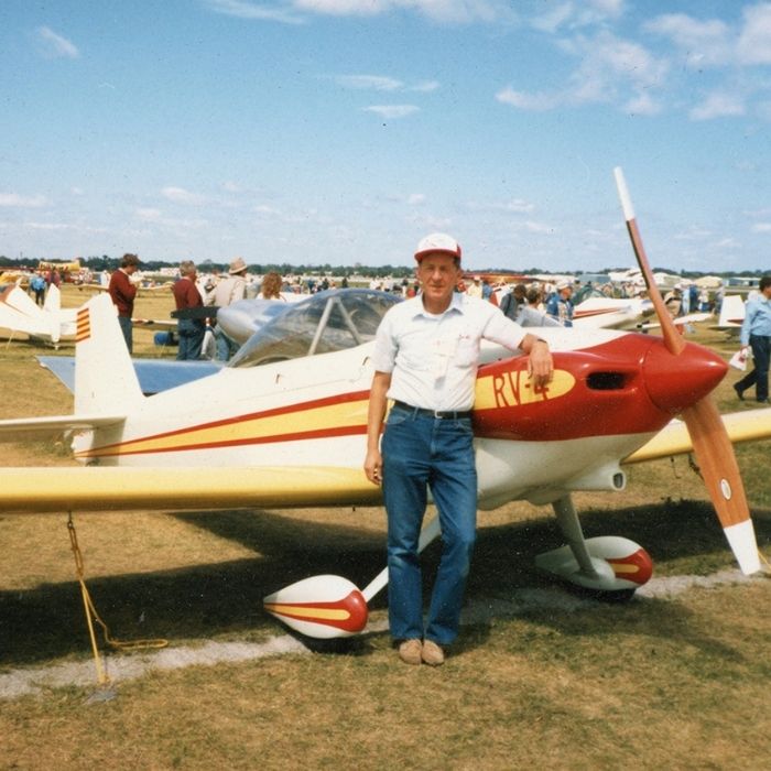 Van standing beside an RV-4 in a field circa 1985
